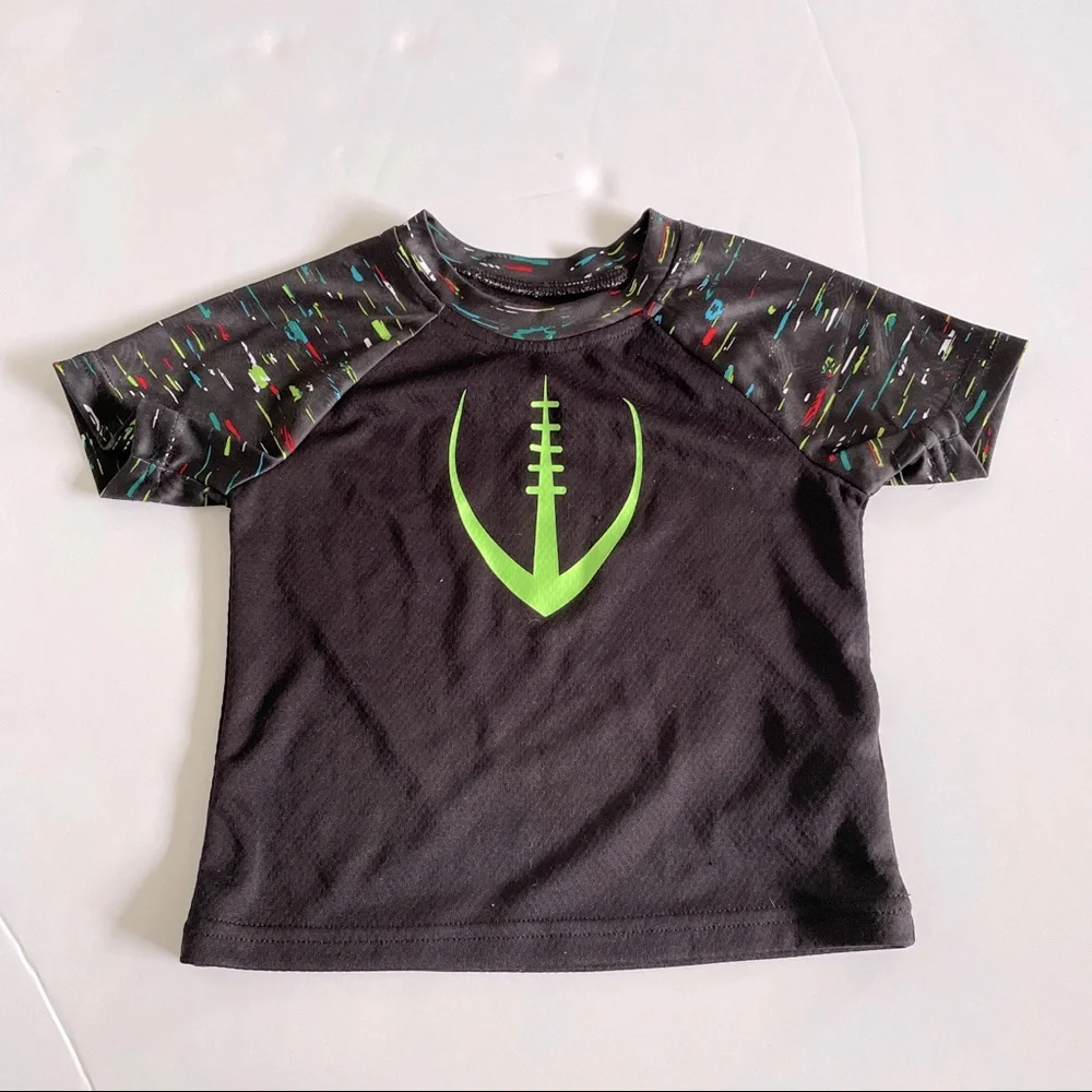 Athletic shirt